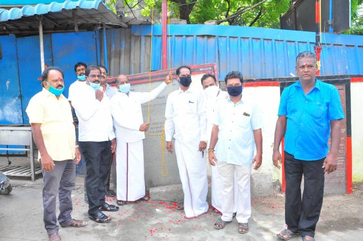 ஆபத்துக்கு கரம் கொடுத்த இராஜகம்பளத்து சமுதாய தலைவர்கள்