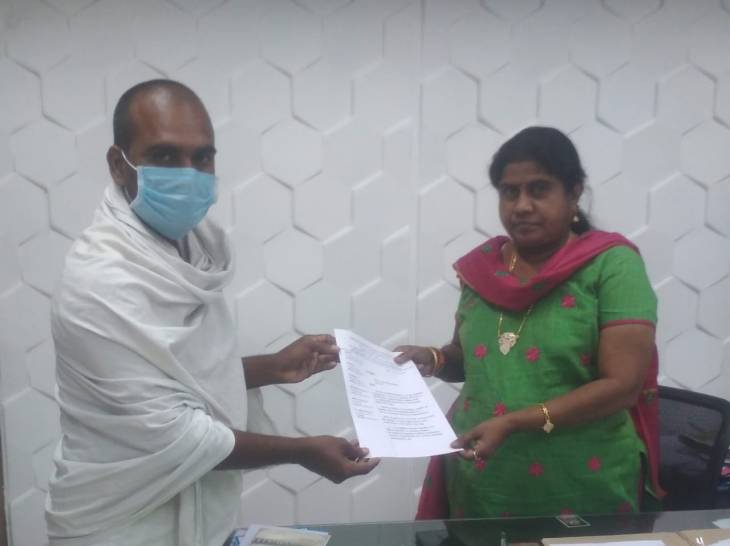 சாதிவாரி கணக்கெடுப்பு நடத்தாமல் உள் ஒதுக்கீடு வழங்காதே! தொட்டிய நாயக்கர்கள் மாவட்ட ஆட்சியர்களிடம் மனு!