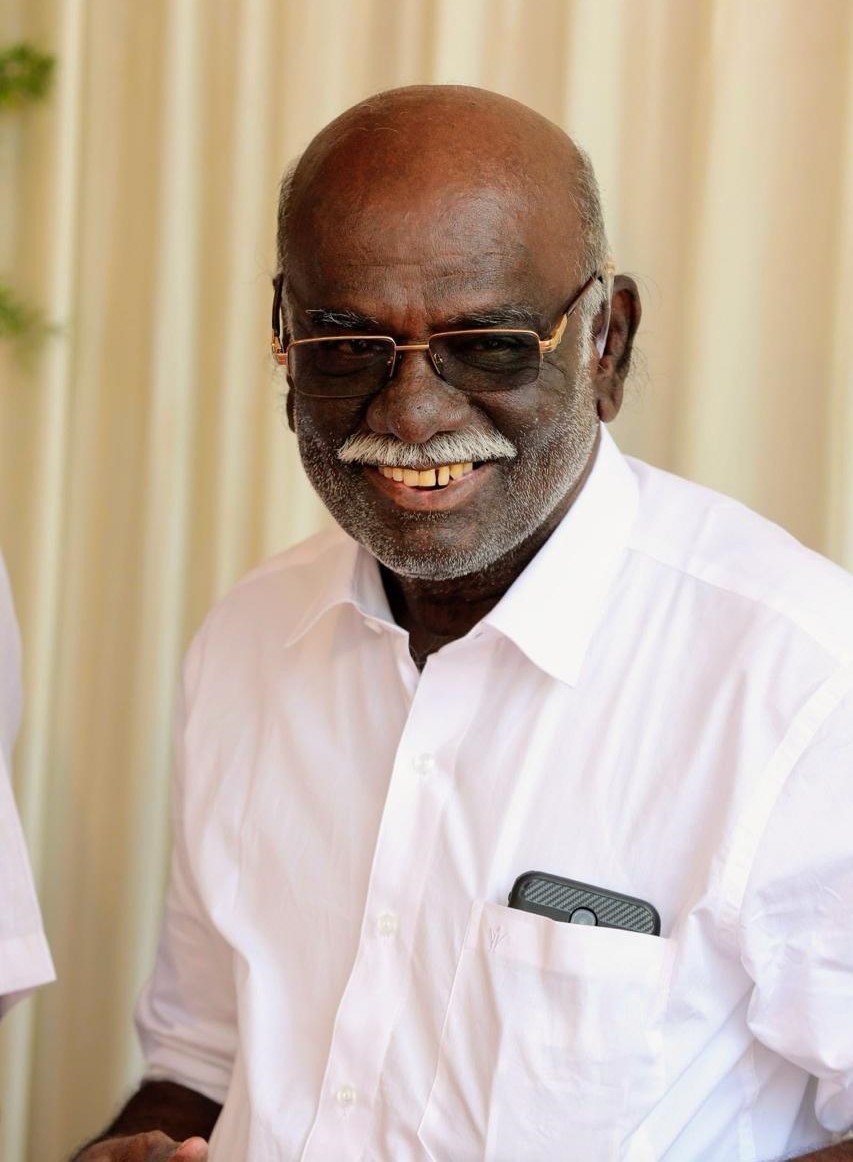 திரு. A.M.R. துரைசாமி – கல்விப்பணி, தமிழ்ப்பற்று, சமுதாயத் தொண்டில் தனித்துவம் பதித்த முதுபெரும் ஆளுமை